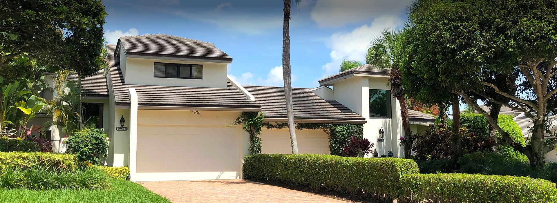 Boca West's Island Court attached villas