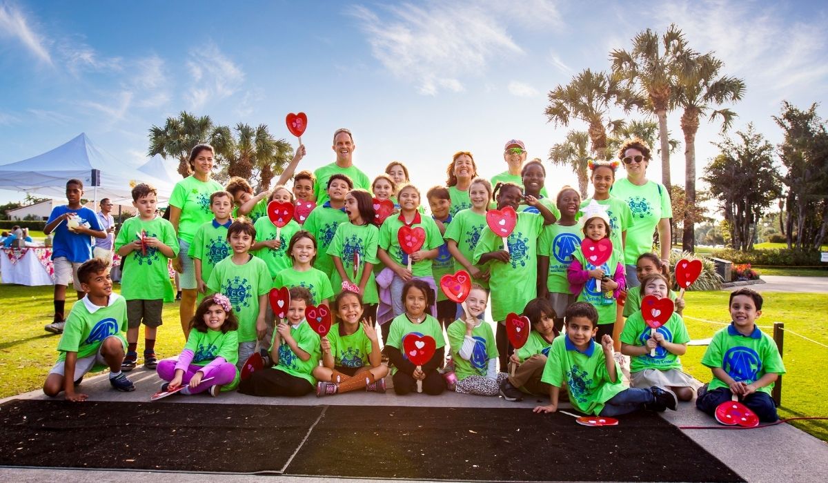 boca west gives back